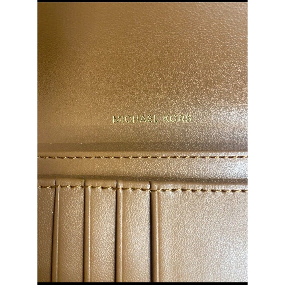 Michael Kors Jet Set Charm Vanilla/Acorn Large Trifold Wallet NWT 32F1GT9E3B - Picture 3 of 9